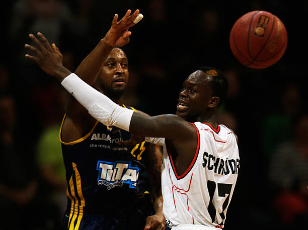 曼城表现得 曼城表现得